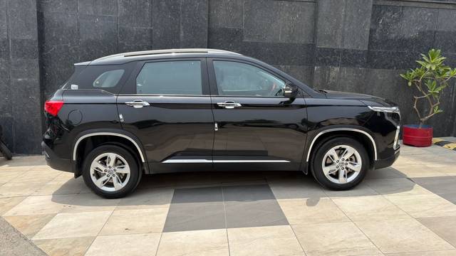 https://images10.gaadi.com/usedcar_image/4542281/original/ea02256c074be159addfd671645845a6.jpg?imwidth=6401