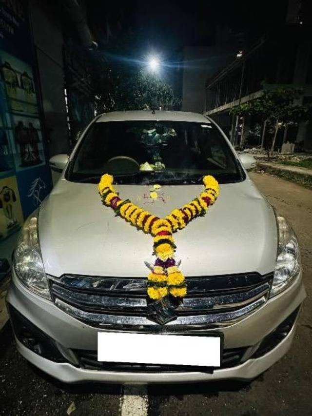 https://images10.gaadi.com/usedcar_image/4542317/original/processed_1c7503cb-8555-4f16-8094-46d76631c217.jpeg?imwidth=6400