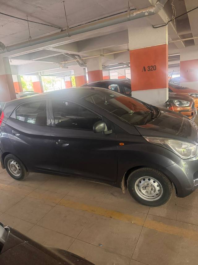https://images10.gaadi.com/usedcar_image/4542343/original/2347d9bb-9529-4a9b-8ce0-9759836905a4.jpg?imwidth=6400