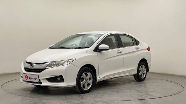 https://images10.gaadi.com/usedcar_image/4542369/original/5ec3587eb17a0c0f26ae3f4125a723fe.JPG?imwidth=6400