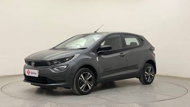 https://images10.gaadi.com/usedcar_image/4542372/original/33230a622317761a74ac63700bf98226.JPG?imwidth=6400