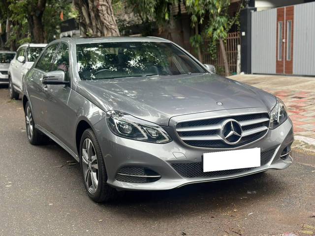 https://images10.gaadi.com/usedcar_image/4542378/original/processed_7232d8f1cf73ee0cc9f125c9531f6853.jpg?imwidth=6400