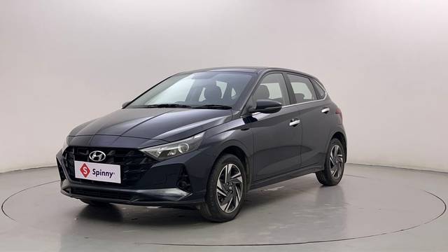 https://images10.gaadi.com/usedcar_image/4542382/original/4b6eaff34b35e4d7f3542f4d40597a30.JPG?imwidth=6400