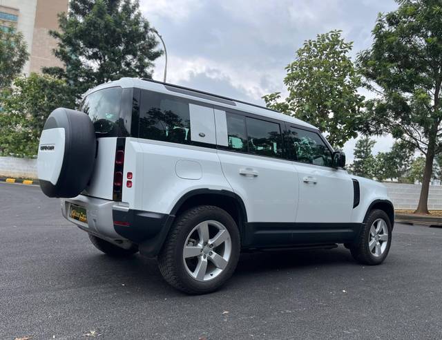 https://images10.gaadi.com/usedcar_image/4542413/original/processed_2e0ad85a6103d32a6028416e0d278885.jpg?imwidth=6401