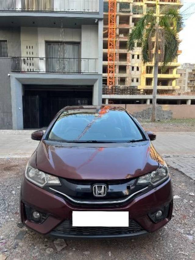 https://images10.gaadi.com/usedcar_image/4542414/original/processed_ff69598e-5ec3-42de-be08-19827abdc95c.jpeg?imwidth=6400