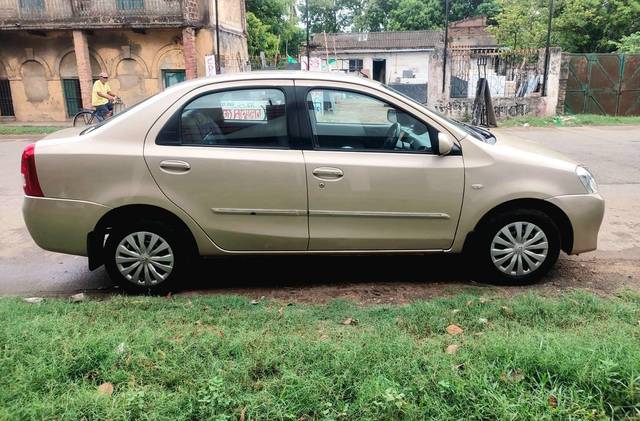 https://images10.gaadi.com/usedcar_image/4542438/original/processed_3b2fcfda97ca475292167daee2501000.jpg?imwidth=6401