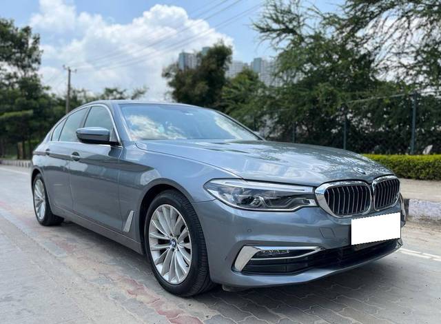https://images10.gaadi.com/usedcar_image/4542439/original/processed_9f47f4131437c76be515d1292bf57738.jpg?imwidth=6400