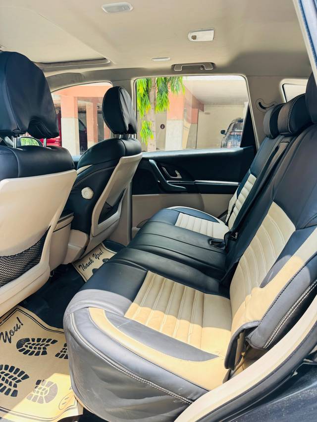 https://images10.gaadi.com/usedcar_image/4542441/original/9ade330bfb1b2f11f94ebba11c14935c.jpeg?imwidth=6402