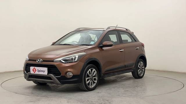 https://images10.gaadi.com/usedcar_image/4542443/original/28dcddccddbbf971765c70ed5e3dde82.JPG?imwidth=6400