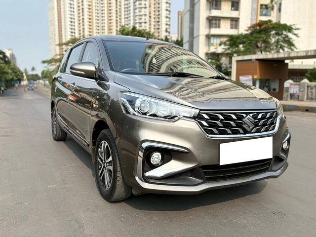 https://images10.gaadi.com/usedcar_image/4542464/original/processed_07ce589e861973afc21bf9cf682ed525.jpg?imwidth=6400