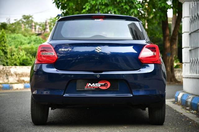 https://images10.gaadi.com/usedcar_image/4542465/original/processed_20f77eab1d6307d14e13162730d6746f.jpg?imwidth=6402