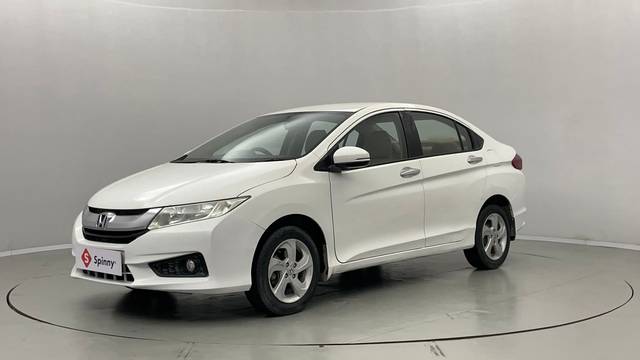https://images10.gaadi.com/usedcar_image/4542505/original/e6d1e4f6c2d8d62947fd899977581628.JPG?imwidth=6400