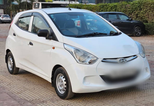 https://images10.gaadi.com/usedcar_image/4542539/original/c9c490d3-2efe-421d-83c6-7bed1615036c.?imwidth=6400