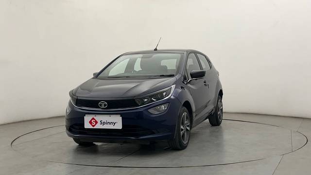 https://images10.gaadi.com/usedcar_image/4542561/original/3aee1ac4035bc417f6e74d9368e2b21e.JPG?imwidth=6400