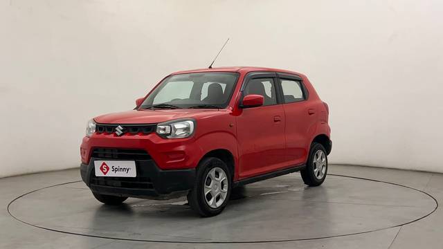https://images10.gaadi.com/usedcar_image/4542566/original/e56705dee9560dda05698f04afc96994.JPG?imwidth=6400