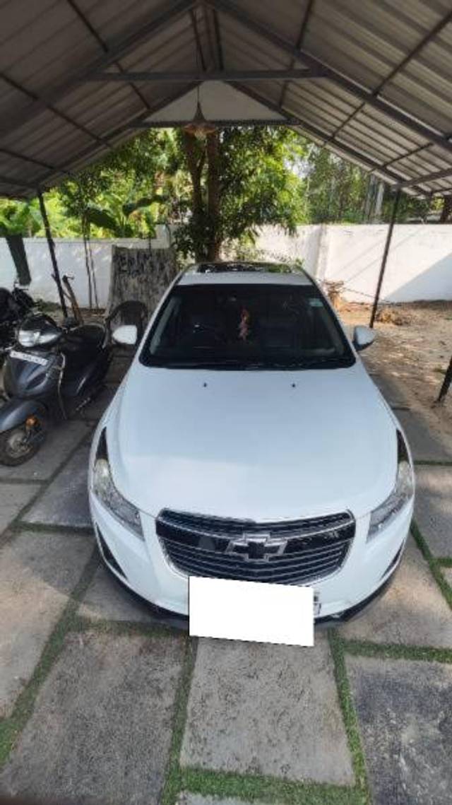 https://images10.gaadi.com/usedcar_image/4542654/original/processed_a9b999a9-9a6b-497c-9468-4aa0c20f492a.jpg?imwidth=6401