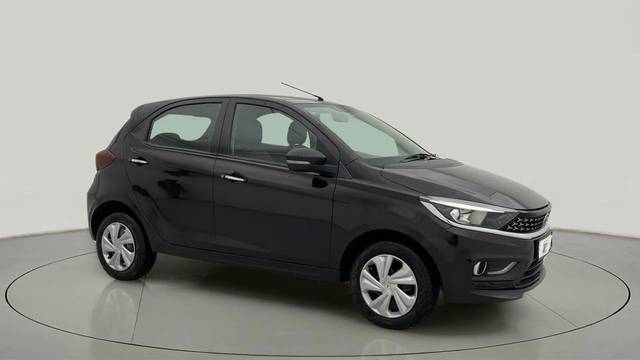 https://images10.gaadi.com/usedcar_image/4542659/original/e098c27b3f8126eb86a05103b3a2d427.jpg?imwidth=6400