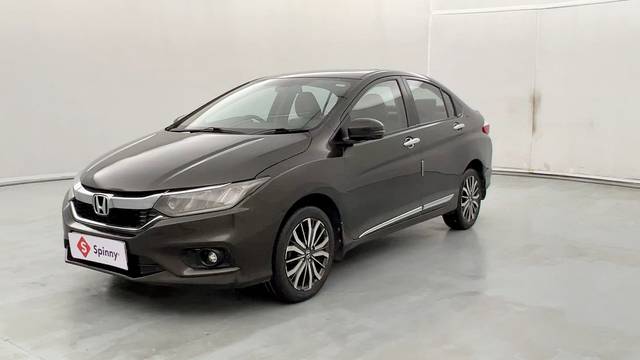 https://images10.gaadi.com/usedcar_image/4542662/original/50b968e2b4f3e3a0fa79fd5d6fec12f1.JPG?imwidth=6400