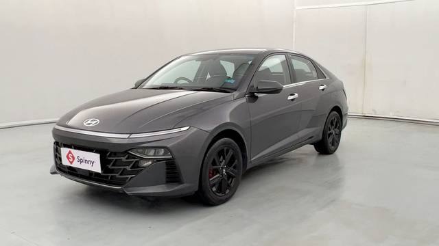 https://images10.gaadi.com/usedcar_image/4542673/original/5a94e6c7d902ce4724c478ad7c23b077.JPG?imwidth=6400