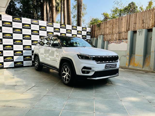 https://images10.gaadi.com/usedcar_image/4542705/original/processed_8fd53bf8b2ed88e893fe61fe8cd572d0.jpg?imwidth=6400