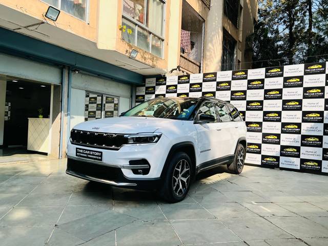 https://images10.gaadi.com/usedcar_image/4542705/original/processed_bf71622ba15e42730d69b1c5e5423599.jpg?imwidth=6402