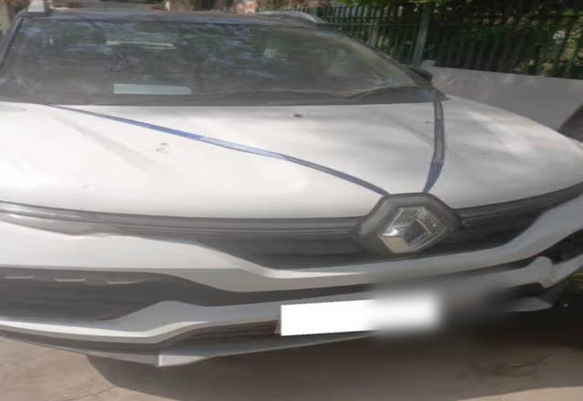 https://images10.gaadi.com/usedcar_image/4542732/original/33d9bbfb-32f7-41f3-94f1-5b495c81d2d2.?imwidth=6400