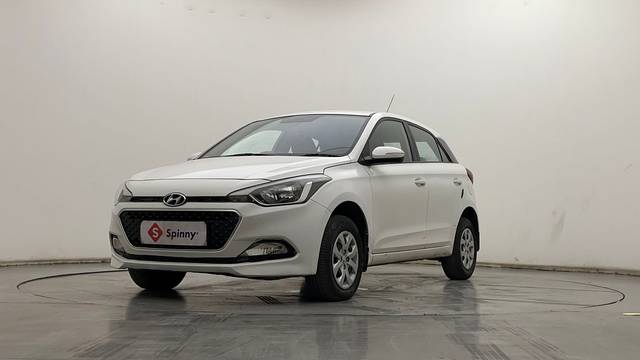 https://images10.gaadi.com/usedcar_image/4542746/original/1f19ea4e0e03cbf1b2aafcaab7e7f9ac.JPG?imwidth=6400