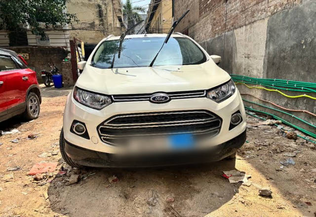 https://images10.gaadi.com/usedcar_image/4542775/original/ce01889c-3a4d-44ca-a4d0-2514e08b62dc.?imwidth=6400