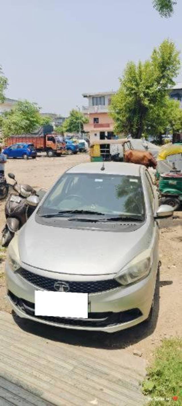 https://images10.gaadi.com/usedcar_image/4542789/original/processed_d2c78f13-8a36-49e1-a042-b967c090ec10.jpeg?imwidth=6401