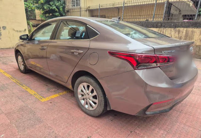 https://images10.gaadi.com/usedcar_image/4542807/original/1f91fb6c-7642-4c00-a07a-920af15e4d88.?imwidth=6402