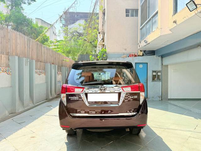 https://images10.gaadi.com/usedcar_image/4542813/original/processed_b4fb33a36cf67184fa7585ceb69c9372.jpg?imwidth=6401