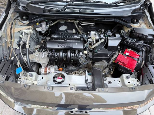 https://images10.gaadi.com/usedcar_image/4542814/original/d76dd48a363f71e0a1c7224c8c7e1004.jpg?imwidth=6402