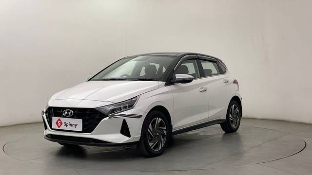 https://images10.gaadi.com/usedcar_image/4542816/original/a313c4d7d7778de5e747b92e3ea1ef4d.JPG?imwidth=6400