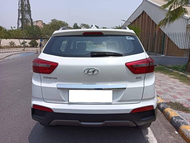 https://images10.gaadi.com/usedcar_image/4542828/original/processed_e7fb1850d32bd81649344c8edb92e1b3.jpg?imwidth=6401