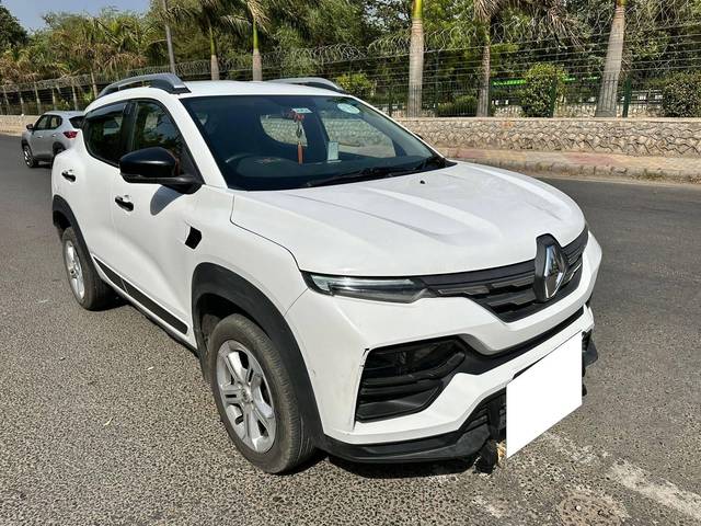 https://images10.gaadi.com/usedcar_image/4542833/original/processed_79f6a3ea-c5ff-4404-a8b8-34191d01333c.jpg?imwidth=6400