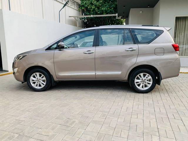 https://images10.gaadi.com/usedcar_image/4542842/original/processed_99bef38869ba96948d0e97c487a46175.jpeg?imwidth=6402
