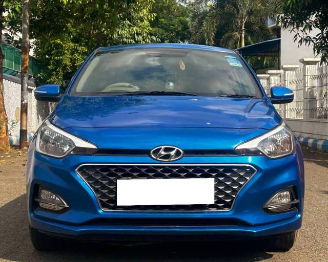 https://images10.gaadi.com/usedcar_image/4542844/original/processed_0add6123-ba8f-43ce-8f5d-96b5aaf2ecd6.jpg?imwidth=6400