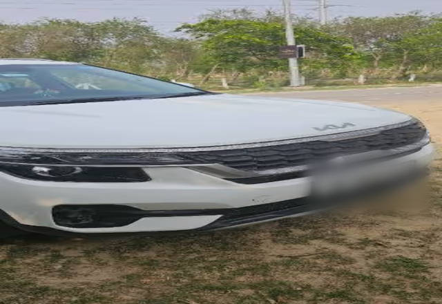 https://images10.gaadi.com/usedcar_image/4542870/original/b4d407ec-794d-4e83-ac61-1d131c1badfd.?imwidth=6400
