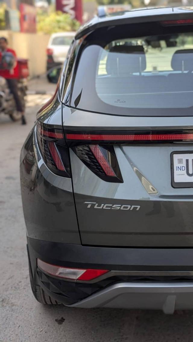 https://images10.gaadi.com/usedcar_image/4542947/original/processed_c46317dde6f7c4532bba130329cff161.jpg?imwidth=6402
