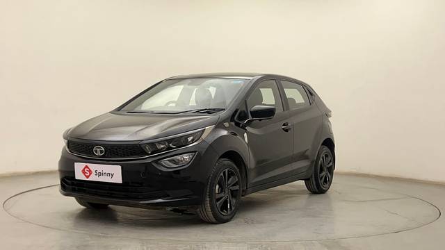 https://images10.gaadi.com/usedcar_image/4542962/original/640616d72738cb8e6917a6783e1f3b32.JPG?imwidth=6400