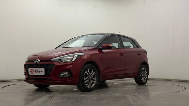 https://images10.gaadi.com/usedcar_image/4543013/original/8239525efcb4b480e1e1c499cff5fadc.JPG?imwidth=6400