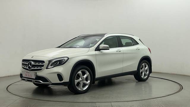 https://images10.gaadi.com/usedcar_image/4543027/original/1d8d6eb7ac0fc2093ff9c54467947310.JPG?imwidth=6400