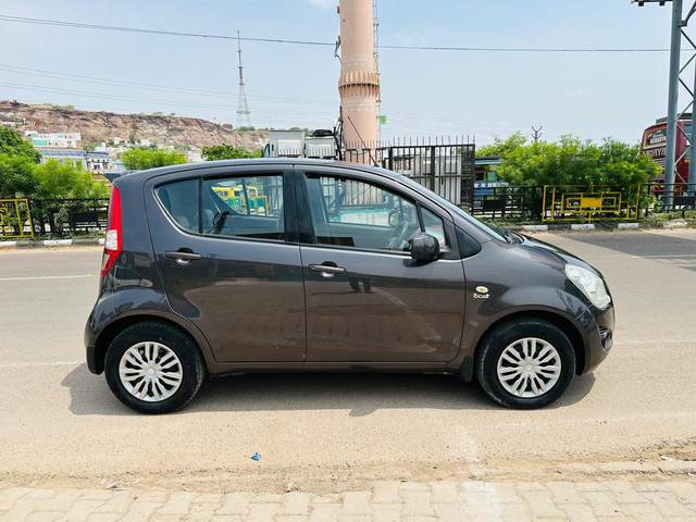 https://images10.gaadi.com/usedcar_image/4543042/original/processed_7d1ec137-c0d2-473c-a963-e8ff964e487c.jpg?imwidth=6401