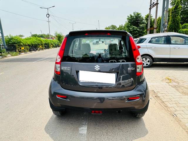 https://images10.gaadi.com/usedcar_image/4543042/original/processed_85d38fcb-2a69-4f3e-985a-b371f549cda3.jpg?imwidth=6402