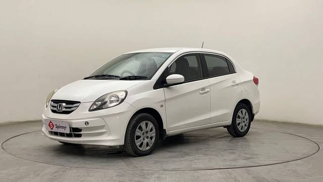 https://images10.gaadi.com/usedcar_image/4543060/original/b45bbe6410fad952524cfa595e027ace.JPG?imwidth=6400