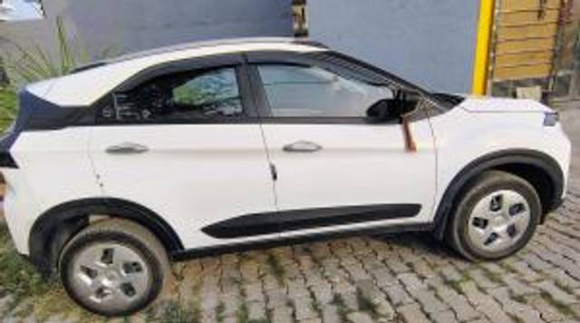 https://images10.gaadi.com/usedcar_image/4543084/original/e632b68439fac170ea6feda08f7e4be9.jpg?imwidth=6402