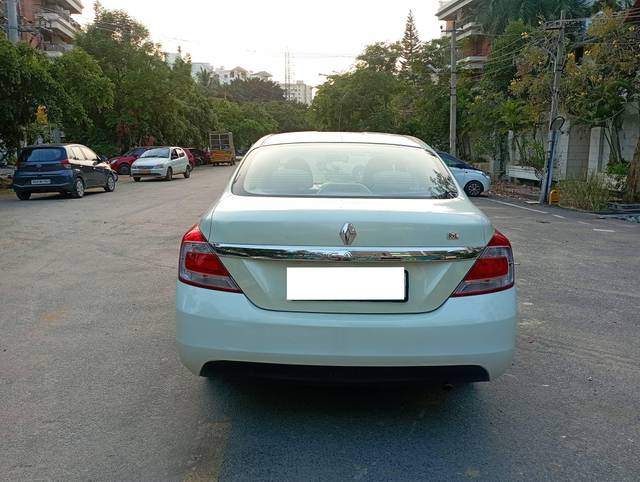 https://images10.gaadi.com/usedcar_image/4543089/original/processed_3a618640197b2747325d20bfa19de5c8.jpg?imwidth=6402