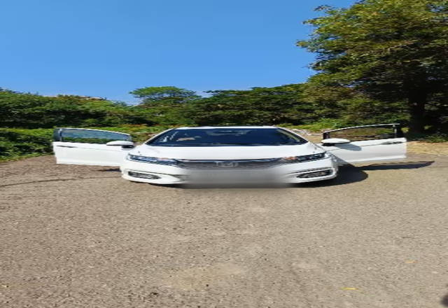 https://images10.gaadi.com/usedcar_image/4543090/original/b84b0fdb-011f-48b9-bdff-bd640d65f404.?imwidth=6401