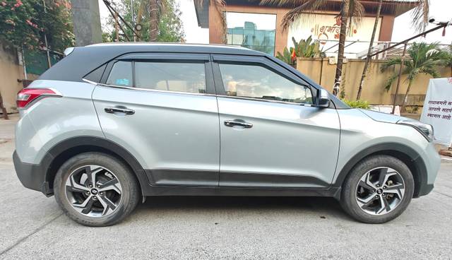 https://images10.gaadi.com/usedcar_image/4543092/original/processed_6d322aada6c26e419d7b878ed32c8292.jpg?imwidth=6401