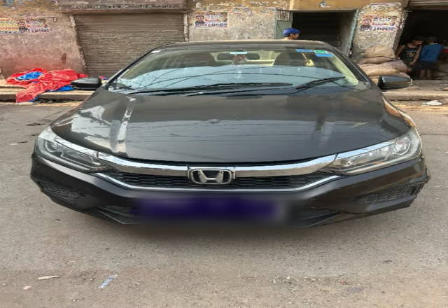 https://images10.gaadi.com/usedcar_image/4543113/original/c143fea8-9d83-4226-be59-c4e6b267ff07.?imwidth=6400
